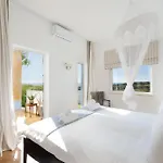 Cliffside Boho Luz