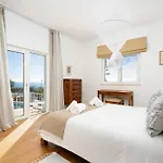 Villa Cliffside Boho