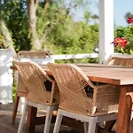Cliffside Boho Luz