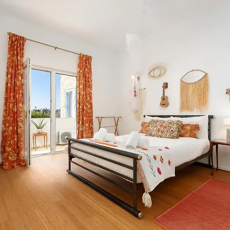 Cliffside Boho Villa *