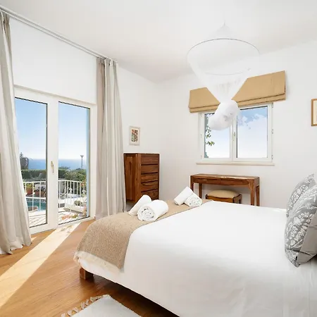 Villa Cliffside Boho