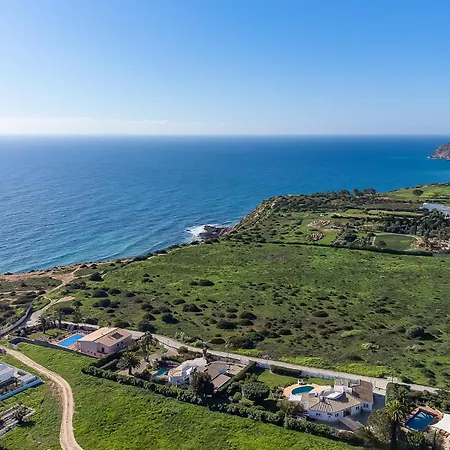 Cliffside Boho * Luz