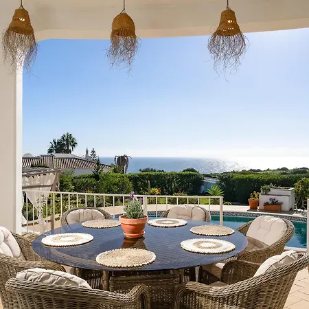 Villa Cliffside Boho